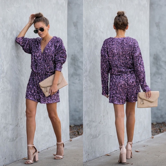 Endless Rose Romper Sequin Long Sleeve V-Neck NWT - Picture 2 of 2